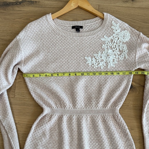 RW&CO. Pink Knit Top with White Lace Detail - Picture 7 of 7